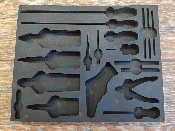 Ложемент в кейс для инструментов Ложемент в кейс для инструментов