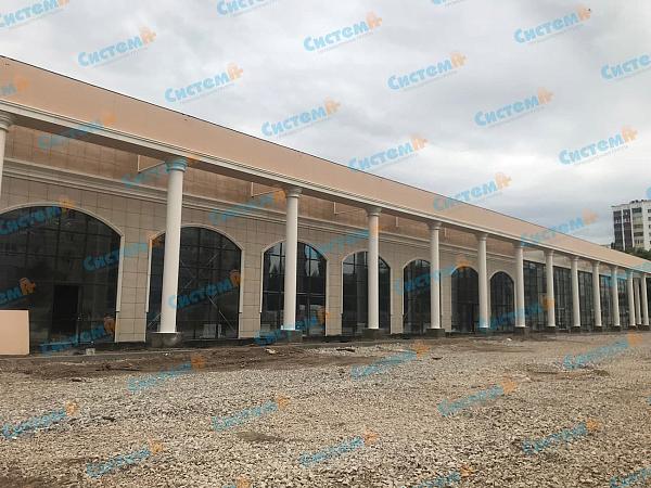 Базы и основания фасадных колонн Базы и основания фасадных колонн